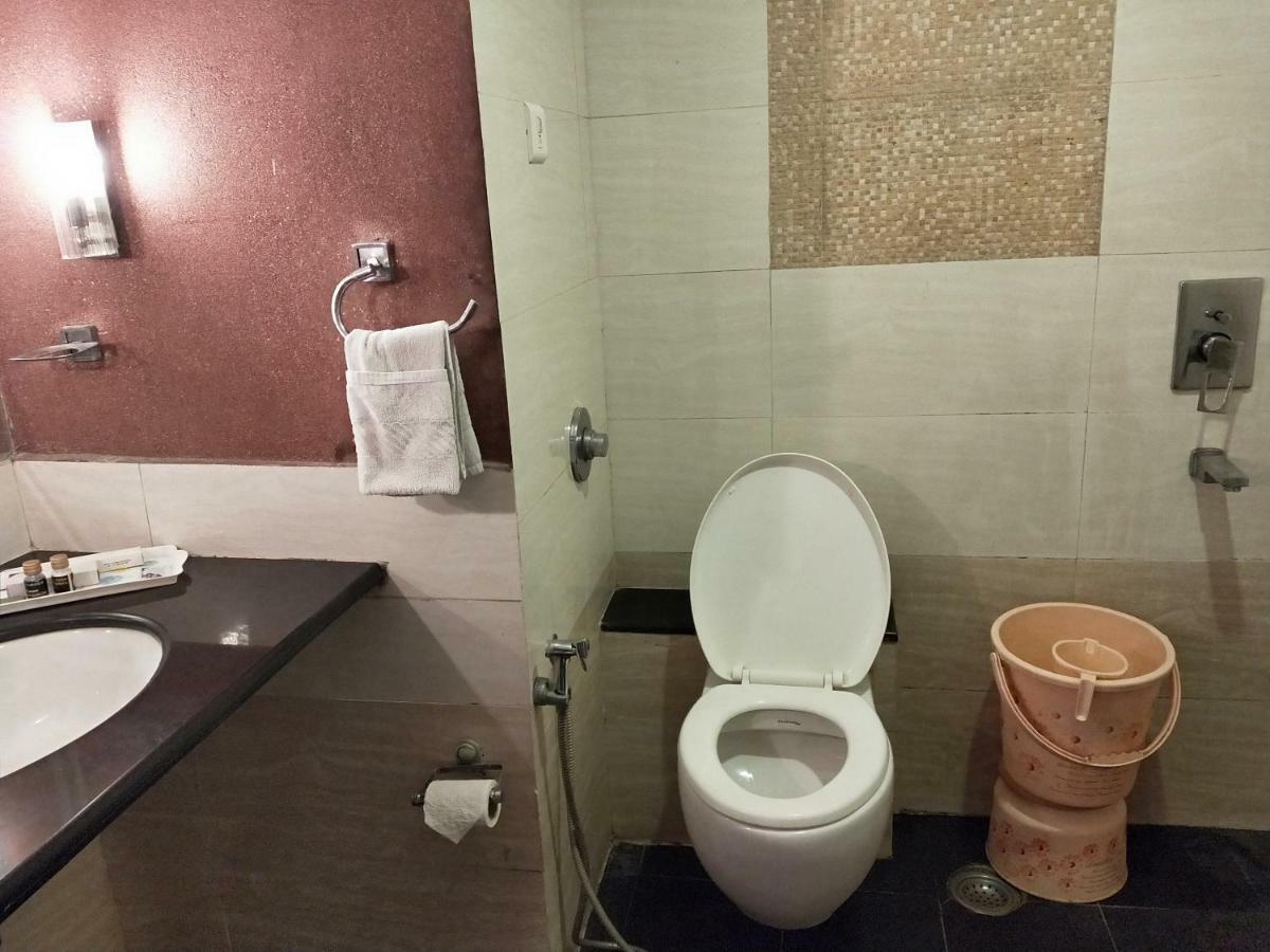 Hotel Venkatesh International Raipur  Exterior photo
